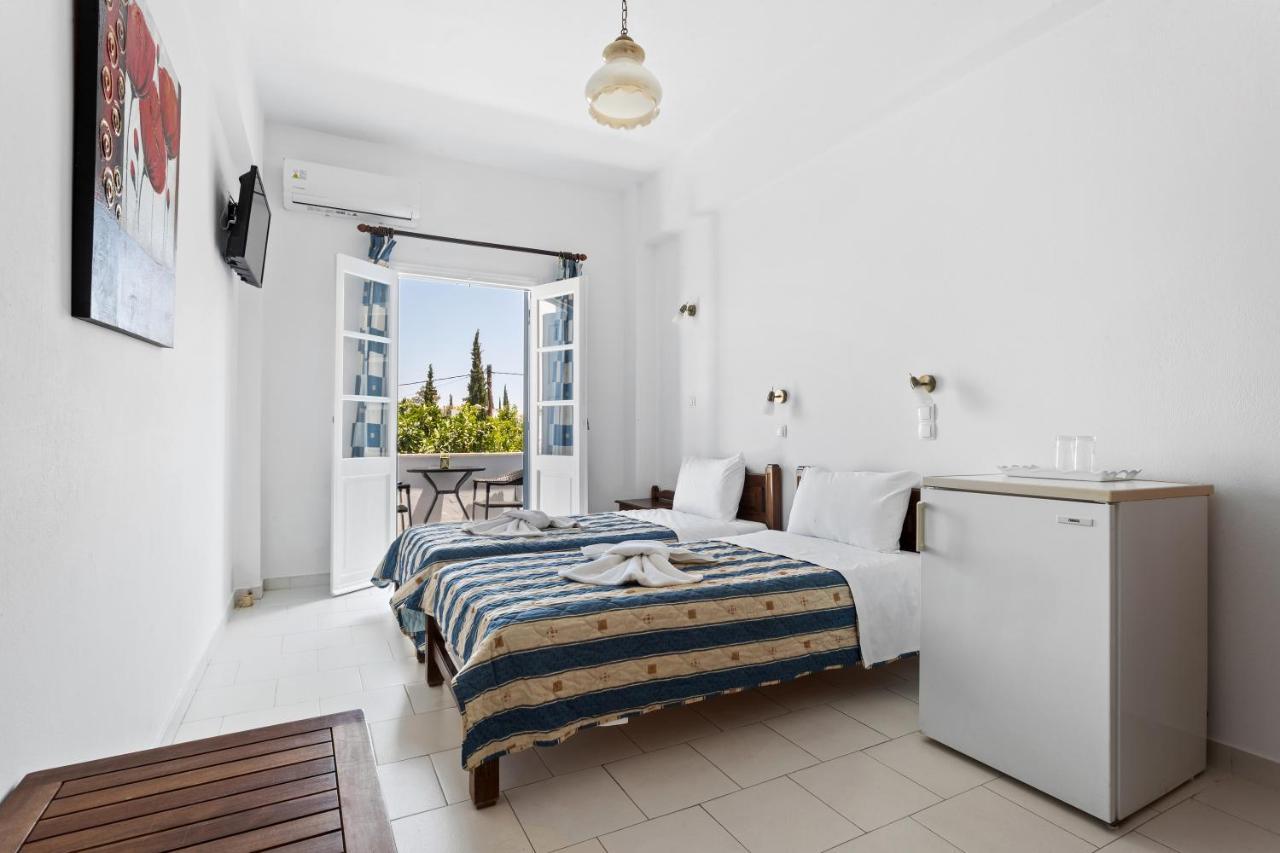 Villa Kriezi Spetses Town Екстер'єр фото