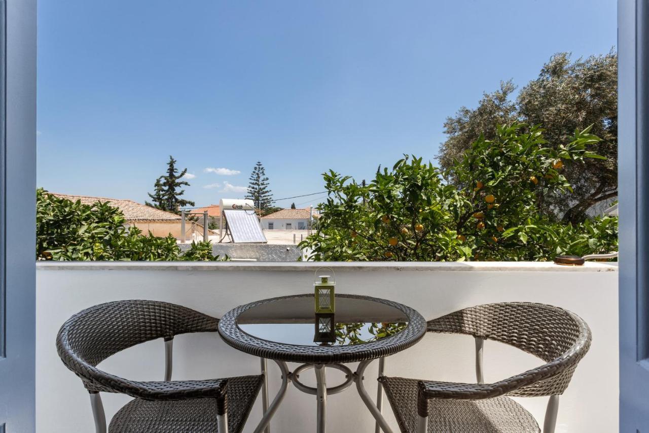 Villa Kriezi Spetses Town Екстер'єр фото